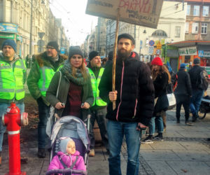 Katowice: Marsz dla klimatu przeszedł ulicami miasta. 3 osoby zostały zatrzymane [ZDJĘCIA]