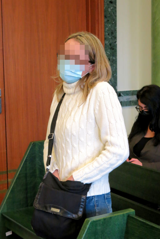 Sąd Rejonowy w Białymstoku. Pijany kierowca potrącił na pasach 9-latka i jego tatę
