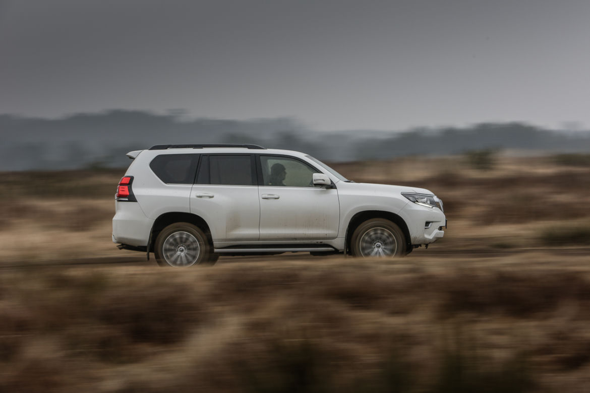 Toyota Land Ctruiser 2.8 D-4D 177 KM 6 A/T Invincible