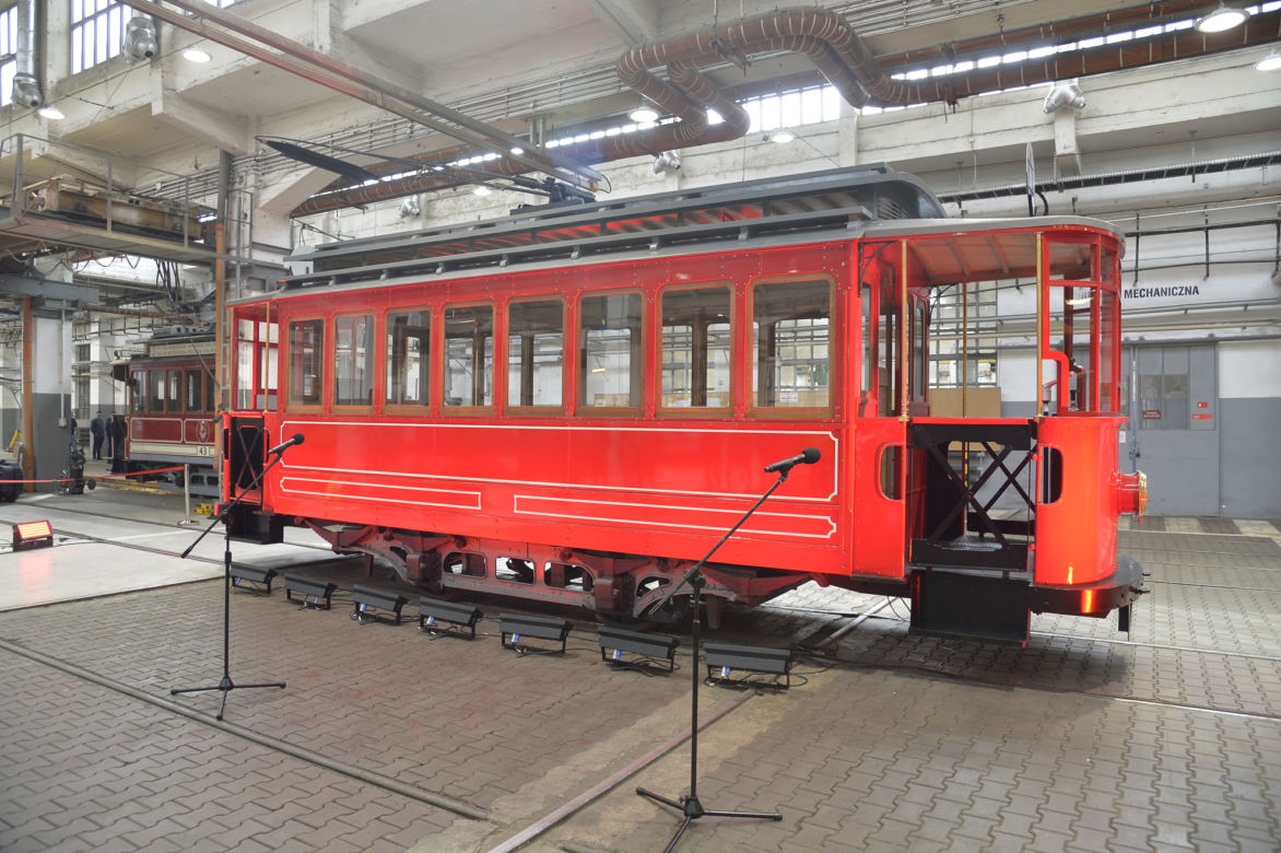 Ten tramwaj kursował po warszawskim getcie. Znów stanie na torach