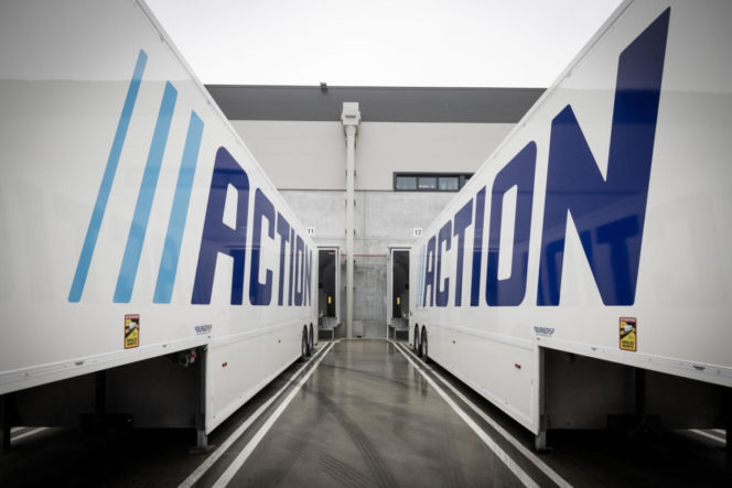 Action inwestuje w Polsce