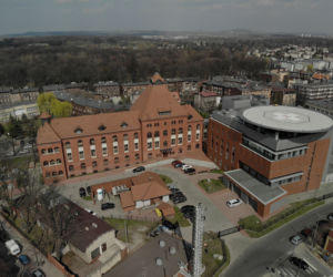 Oparzeniówka w Siemianowicach Śląskich zwiększa liczbę łóżek dla pacjentów z COVID-19. A co z innymi pacjentami?