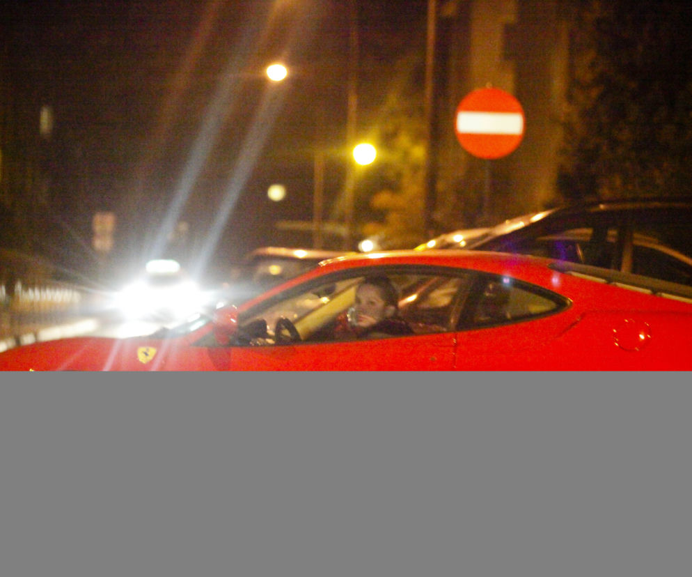 Liszowska objada się w ferrari