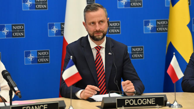 wicepremier - minister obrony narodowej Władysław Kosiniak-Kamysz wziął udział w spotkaniu ministrów obrony NATO w Brukseli