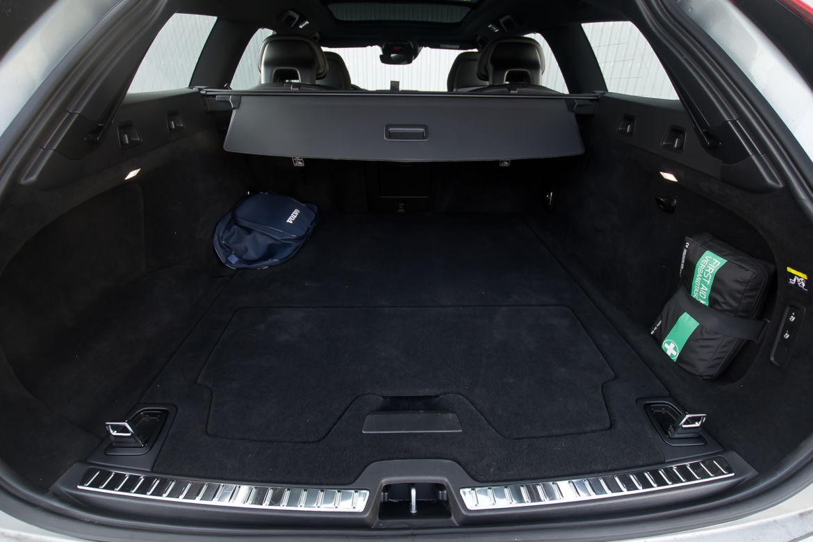 Volvo V90 D5 AWD Polestar Descriptio