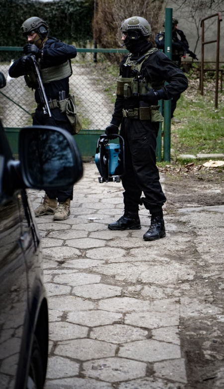 Po 26 latach rozwikłali sprawę zabójstwa listonosza. Sprawca strzelił mu w głowę, a zwłoki schował do bagażnika