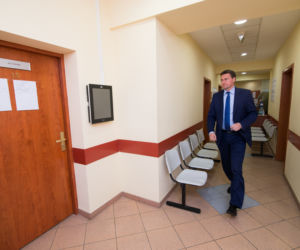 Niewierny poseł PiS będzie płacił 1000 zł na dzieci