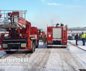 Pożar opon przy ul. Uczniowskiej w Gdańsku Letnicy 1.02.2021 r.