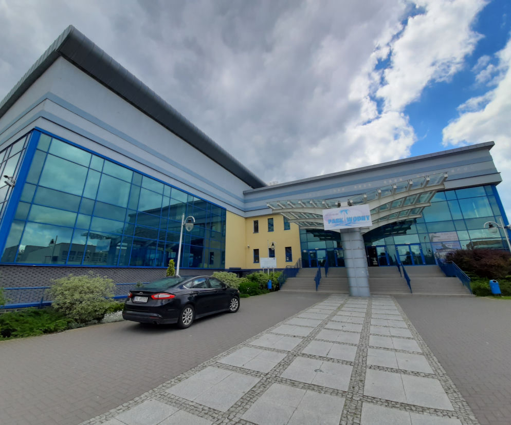 Jak będą działać lodowisko i Park Wodny w Łomży w czasie świąt? 