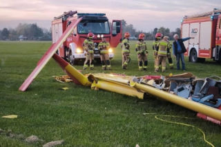 Szybowiec runął na ziemię tuż po starcie. 73-letni pilot zginął na miejscu