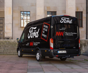 Ford Transit i Ford Tourneo Custom we flocie Muzeum Narodowego w Warszawie