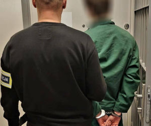 Bandycki atak na nastolatków na Dolnym Śląsku. Bili szklaną butelką po głowach