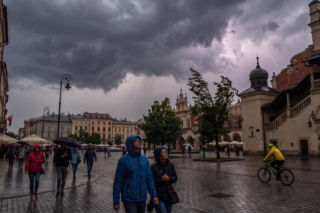 Ostrzeżenia IMGW przed burzami w wielu regionach. Gdzie sytuacja wymknie się spod kontroli?