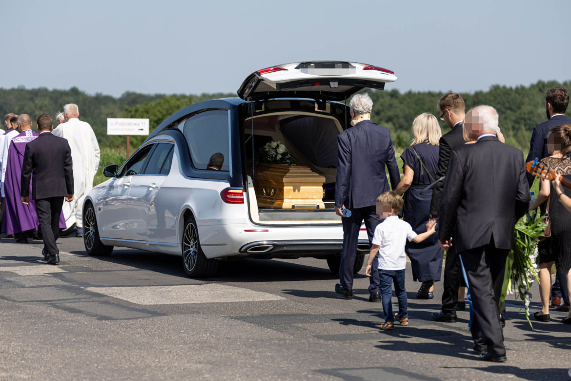 Cały Konin płakał na pogrzebie Ewy. Jechała na pielgrzymkę w intencji adopcji