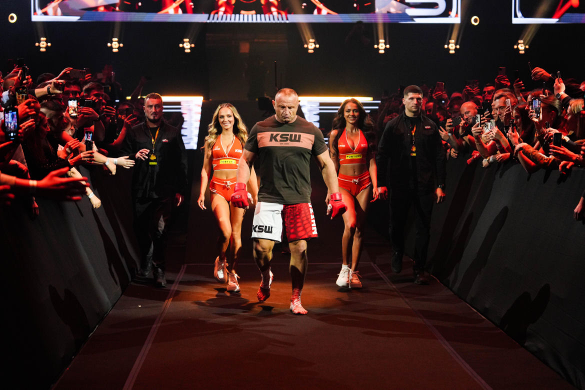 Mariusz Pudzianowski vs Eddie Hall