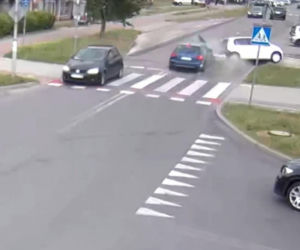 Pijany wjechał w auto z małym dzieckiem. Próbował uciekać, miał mnóstwo narkotyków
