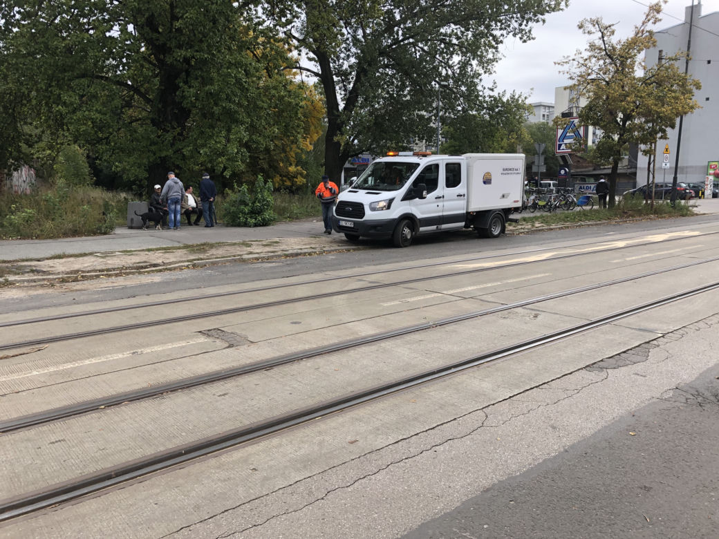 Radiowóz potrącił PSA. SKANDAL w Łodzi