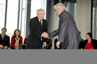 Kto popiera Jarosława Kaczyńskiego