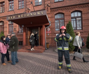 Bombowy rozwód Zbonikowskiego