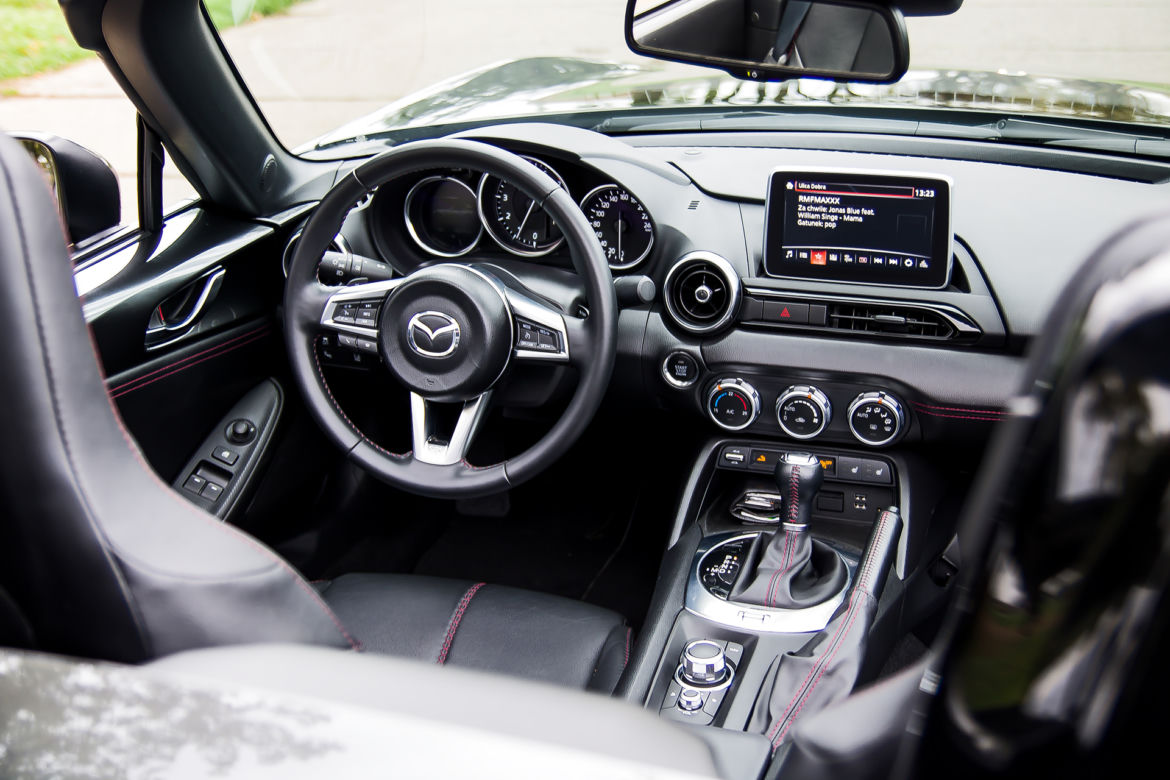 Mazda MX-5 RF 2.0 SKY-G 160 KM 6AT i-ELOOP SkyFREEDOM
