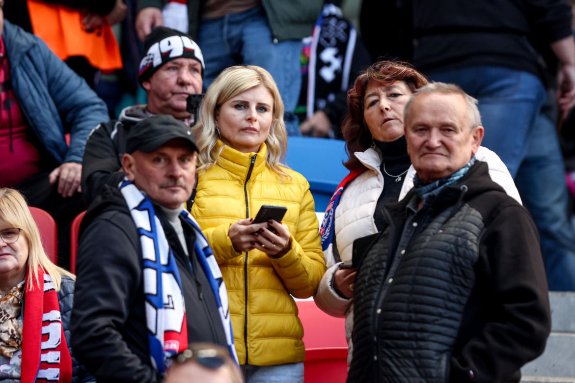 Zdjęcia kibiców i zawodników z derbów Górnego Śląska