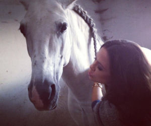 Kinga Rusin z koniem