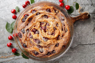 Grecka soufra z borówkami i cytryną. To ciasto z filo jest tak proste, że zrobisz je w 15 minut!