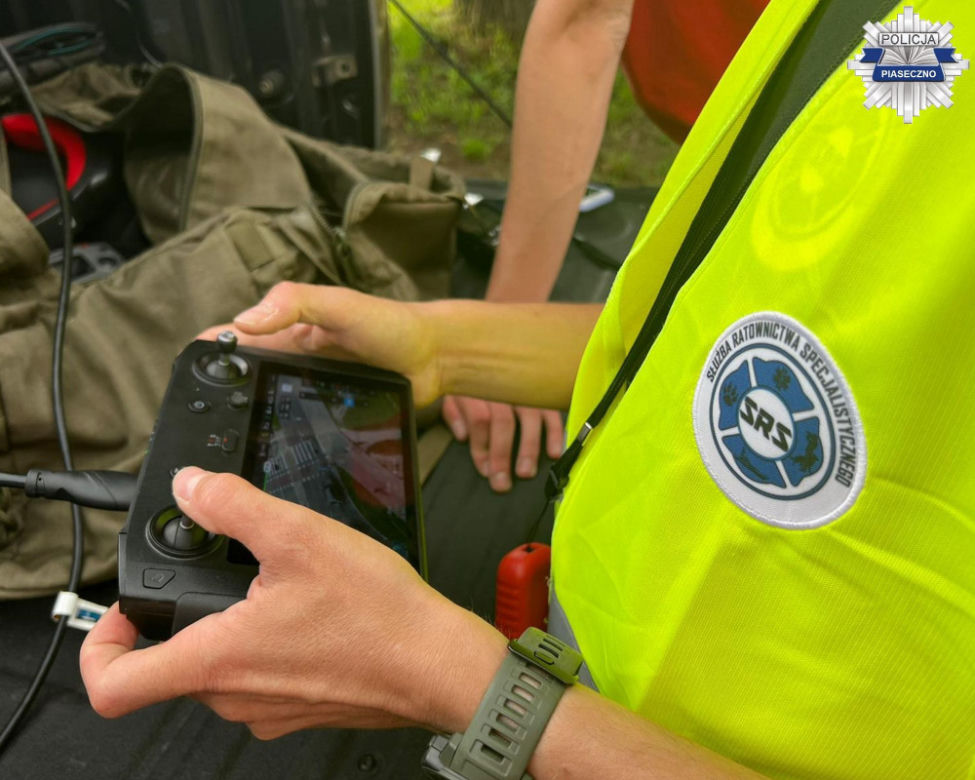 Policjanci polowali z drona na pieszych i rowerzystów