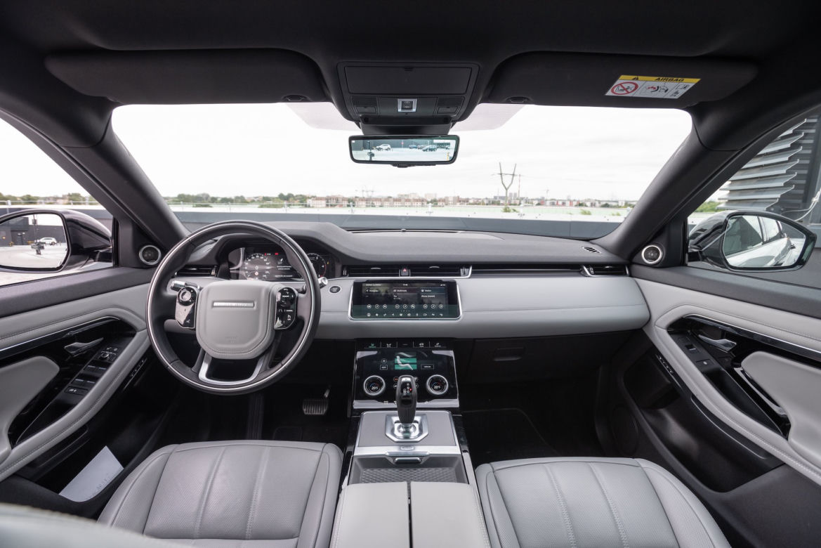 Range Rover Evoque D240 HSE vs Lexus UX 250h 