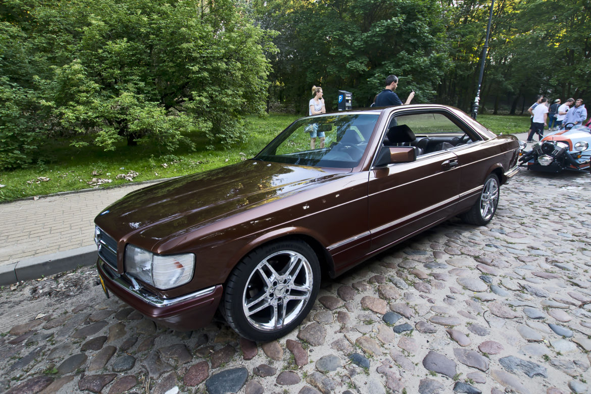 Klasyczne auta na spotkaniu Youngtimer Warsaw