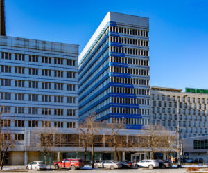 Biurowiec PKO na rogu Marszałkowskiej i Nowogrodzkiej w Warszawie