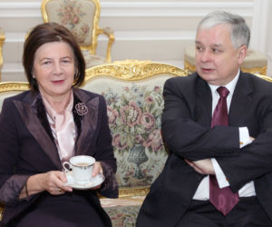 Wzruszające wspomnienie o Lechu Kaczyńskim. Tak wyglądało jego zaprzysiężenie na urząd Prezydenta RP 23 grudnia 2005 roku