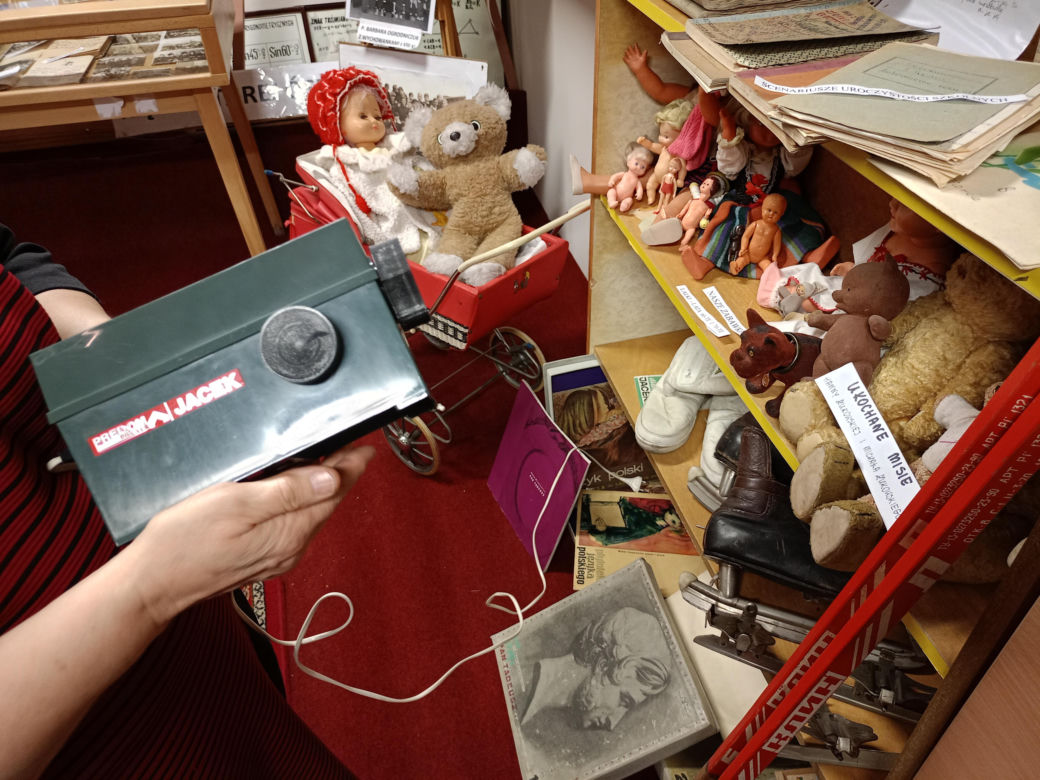 Sala Tradycji Starej Ósemki mieści się w Szkole Podstawowej nr 9 w Siedlcach