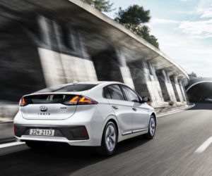 2019 lifting Hyundai IONIQ Hybrid i Hyundai IONIQ Plug-in