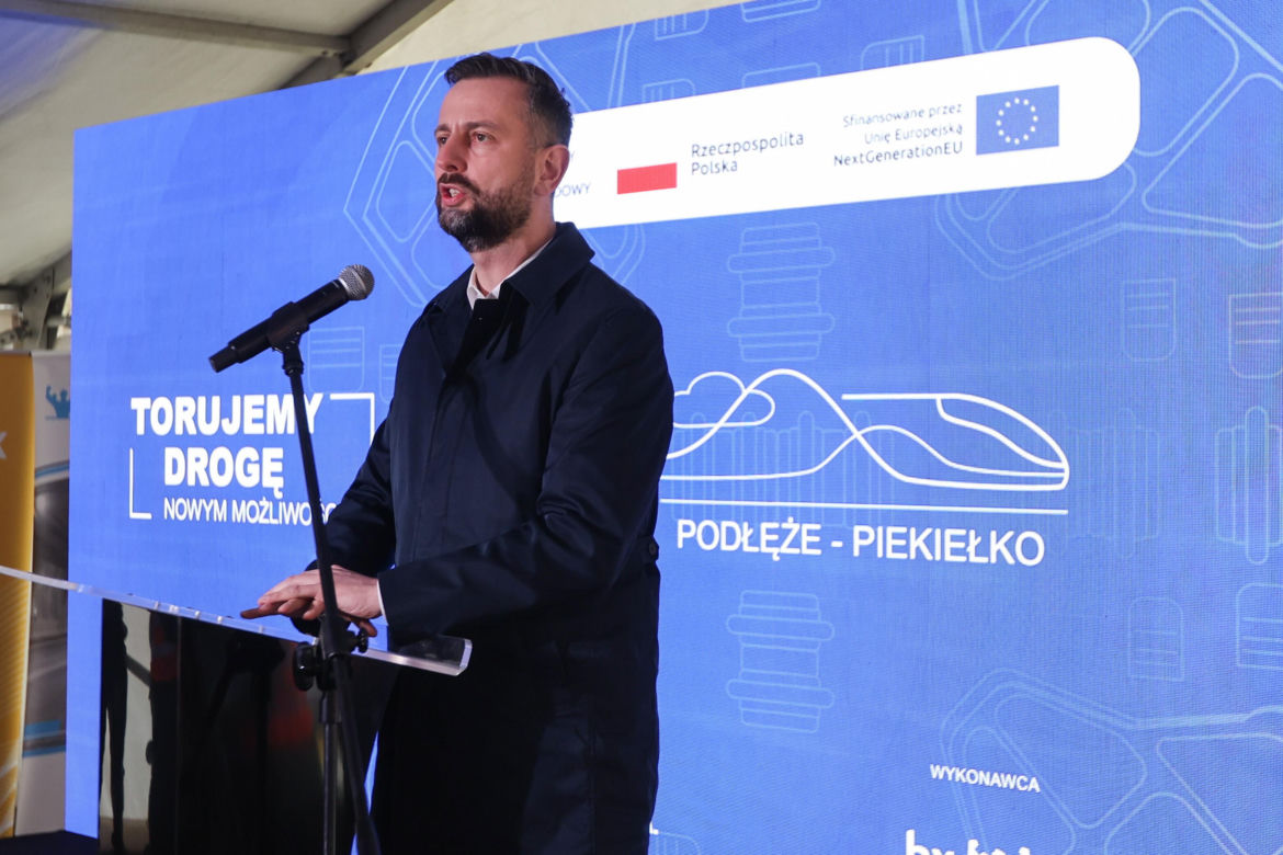 Rozpoczęła się budowa najdłuższego tunelu kolejowego w kraju. Powstaje w Małopolsce