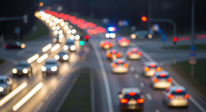 Dramat na Radzymińskiej. Ilu poszkodowanych w zderzeniu busa z osobówką?