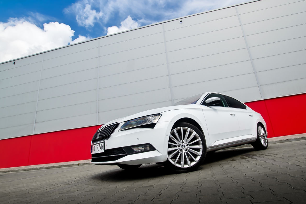 Skoda Superb 2.0 TSI 220 KM DSG Style