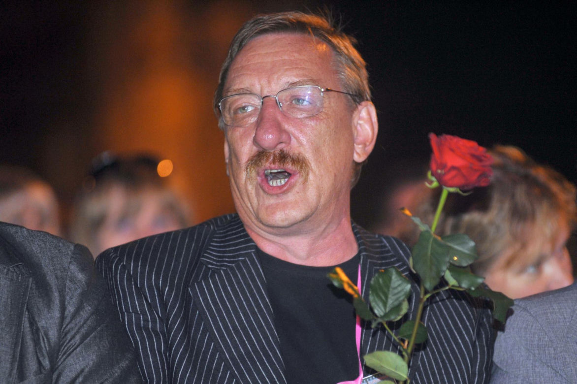 Gwiazdor "Rancza" przeżył śmierć żony. Teraz 70-latek układa sobie życie z nową ukochaną