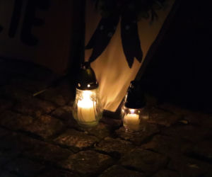 Czarny spacer ulicami Torunia 