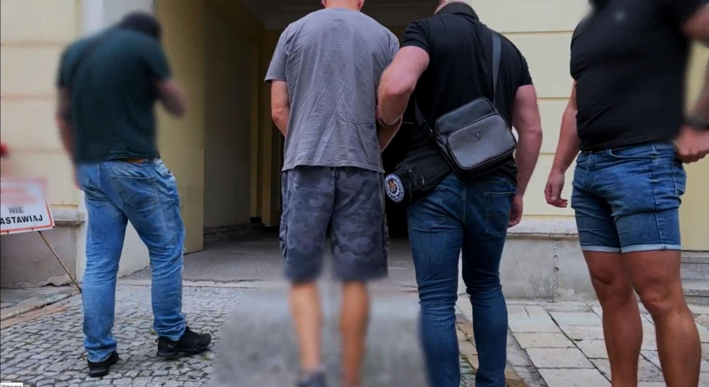 Zagadka sprzed 21 lat ostatecznie rozwiązana. Policjanci złapali praskich zabójców. Sprawcy trafią za kratki