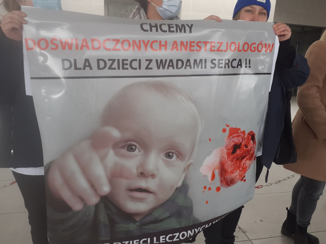 Protest rodziców w ICZMP w Łodzi