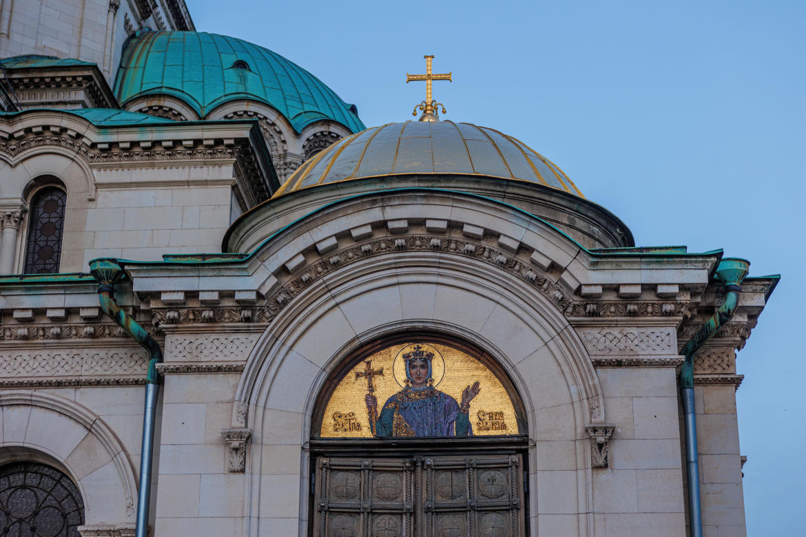 Złote kopuły i majestatyczne góry niecałe dwie godziny od Krakowa. Wystartowały loty na świetny city break 