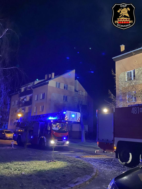 Potężny wybuch i pożar bloku. To była butla z gazem! 57-letka w ciężkim stanie