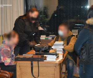 KAS rozbiła grupę organizującą nielegalny hazard. Działała w prawie 10 tys. punktach [FOTO]