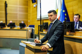 Rekordowy budżet Małopolski na 2026 r. Będą nowe połączenia kolejowe, drogi i budowa obwodnic