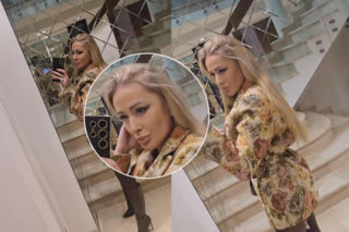 Sylwia Peretti w kusym wdzianku na nowo uczy się uśmiechać do selfie. Kiedyś to było na porządku dziennym