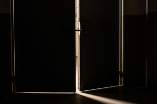 Jackowski widzi wojsko. Prezydent rozważa drastyczne kroki i tajemnicze ataki