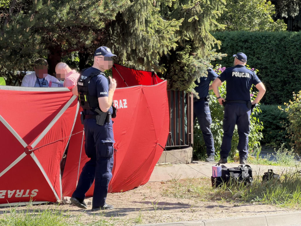 Na środku ulicy rozłożyli parawan. Nie żyje mężczyzna