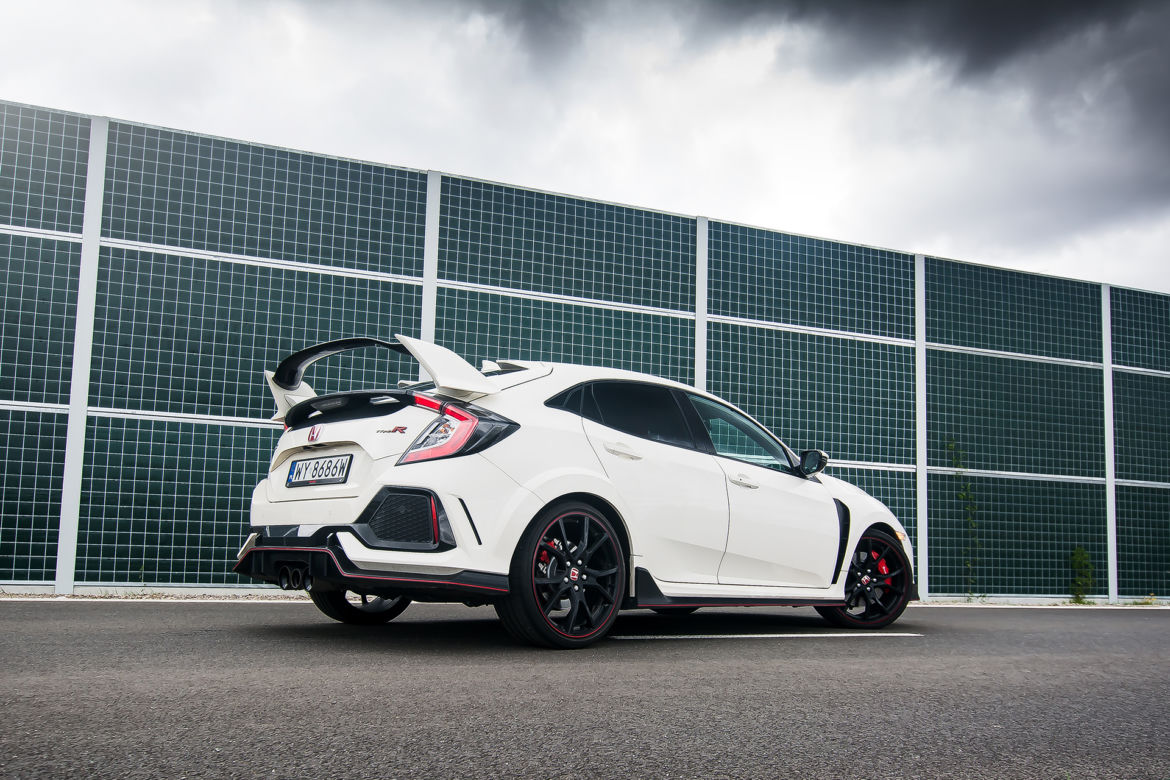 Honda Civic Type R 2.0 i-VTEC Turbo 320 KM