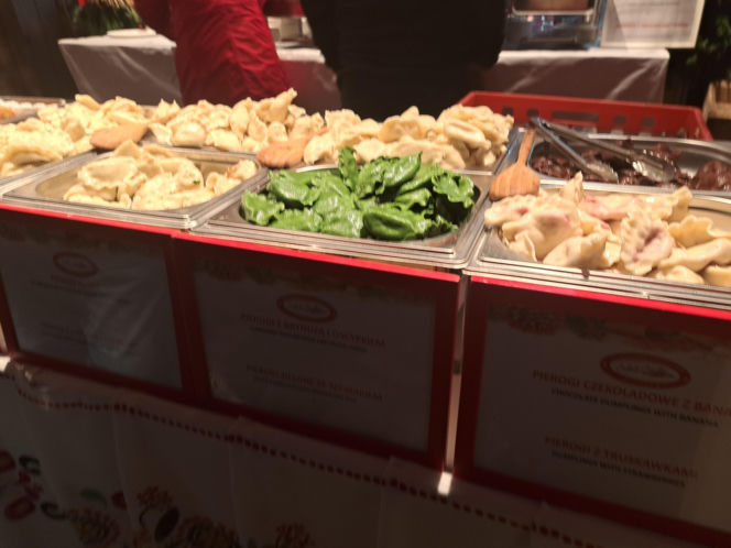 Jarmark Bożonarodzeniowy 2025 na Rynku Głównym w Krakowie. Jedzenie drogie jak nigdy